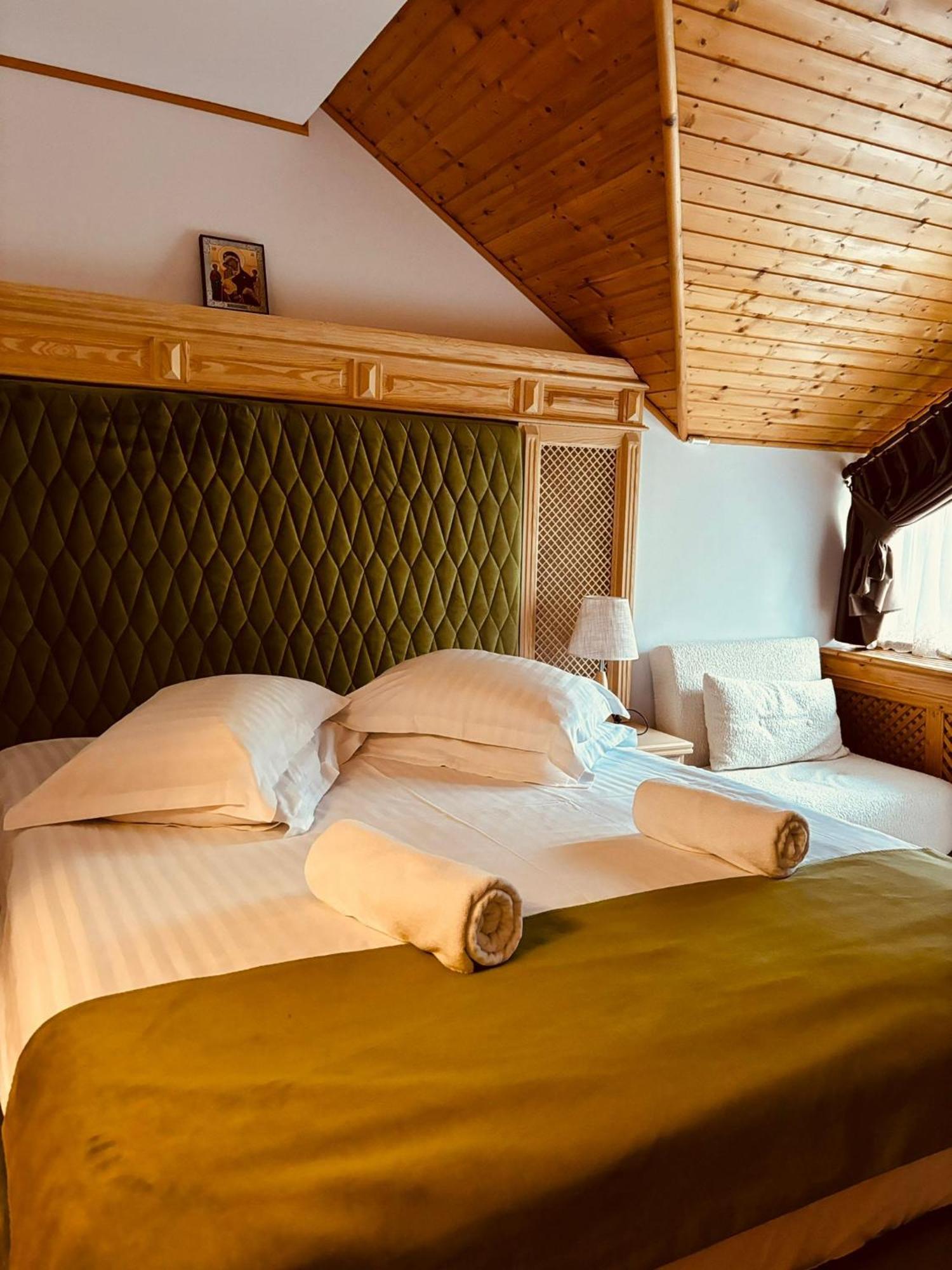 Casa Baciu Hotel Fundu Moldovei Ngoại thất bức ảnh